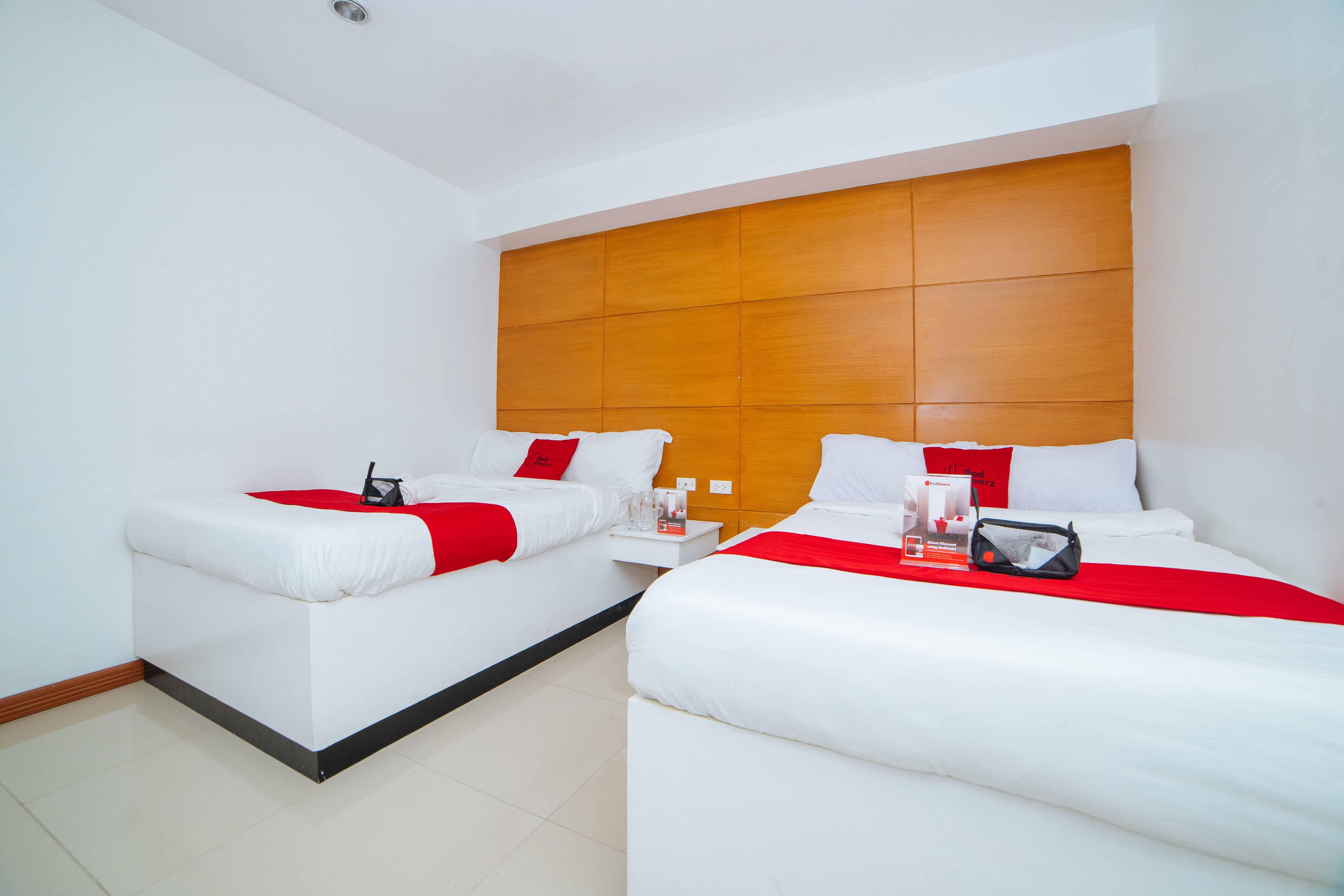 Reddoorz Near Bambang Station Hotel Manilla Buitenkant foto