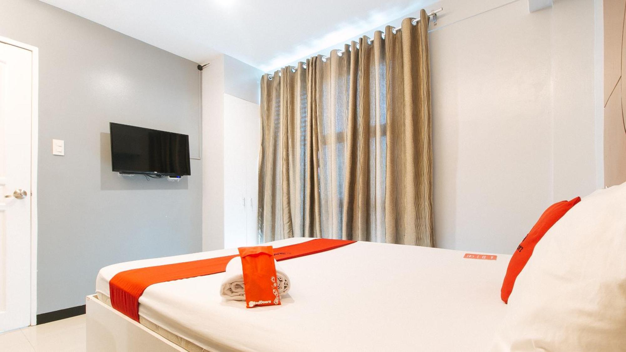 Reddoorz Near Bambang Station Hotel Manilla Buitenkant foto